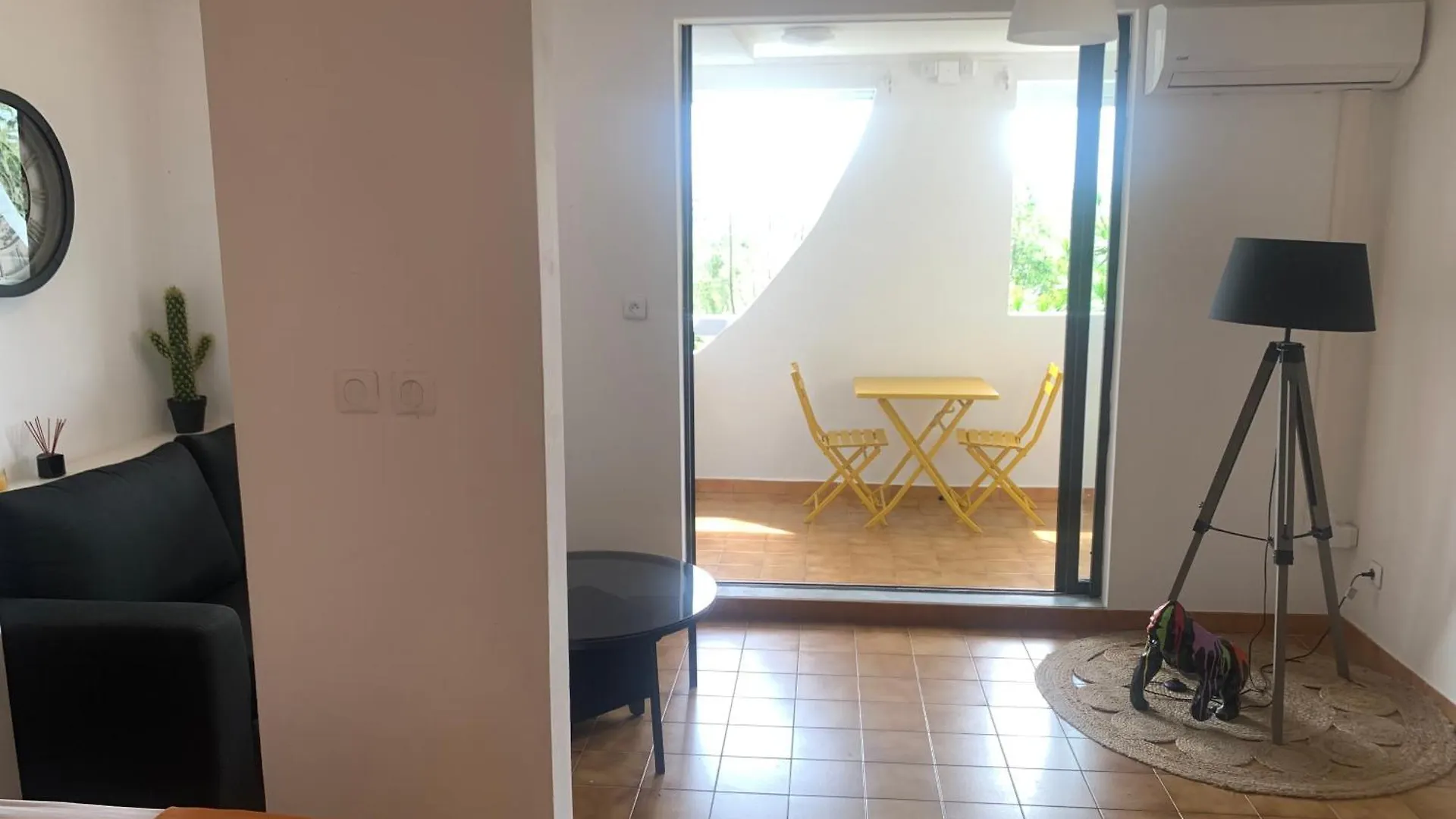 Bel Appartement Situe Idealement Schoelcher Lejlighed